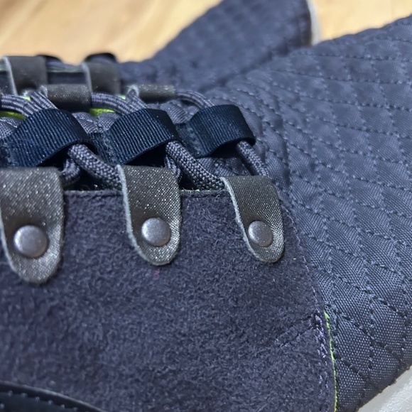 Nike Mens Roshe Run Sneakerboot Gridiron/Dark Obsidian-Pink-Volt Suede 10.5 - Picture 3 of 9